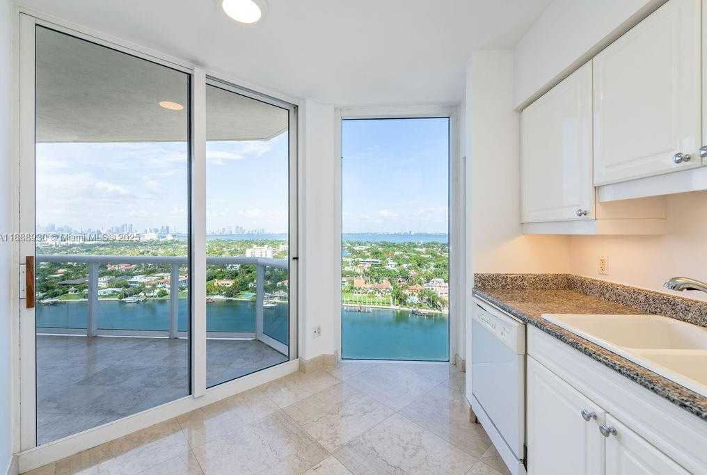 Small Image of 4779 COLLINS AVE #2206, Miami Beach Number 7