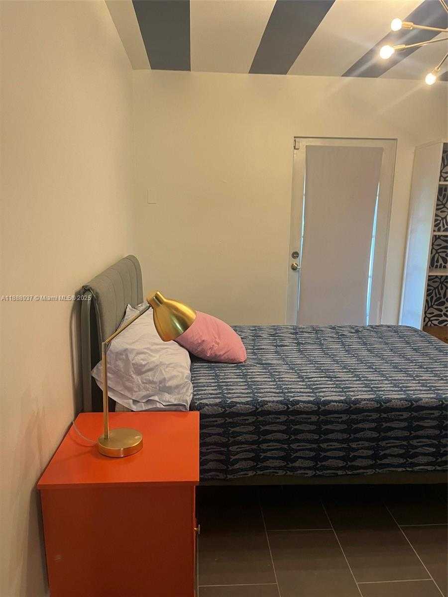 Small Image of 3220 POINSETTIA AVE #1, West Palm Beach Number 29