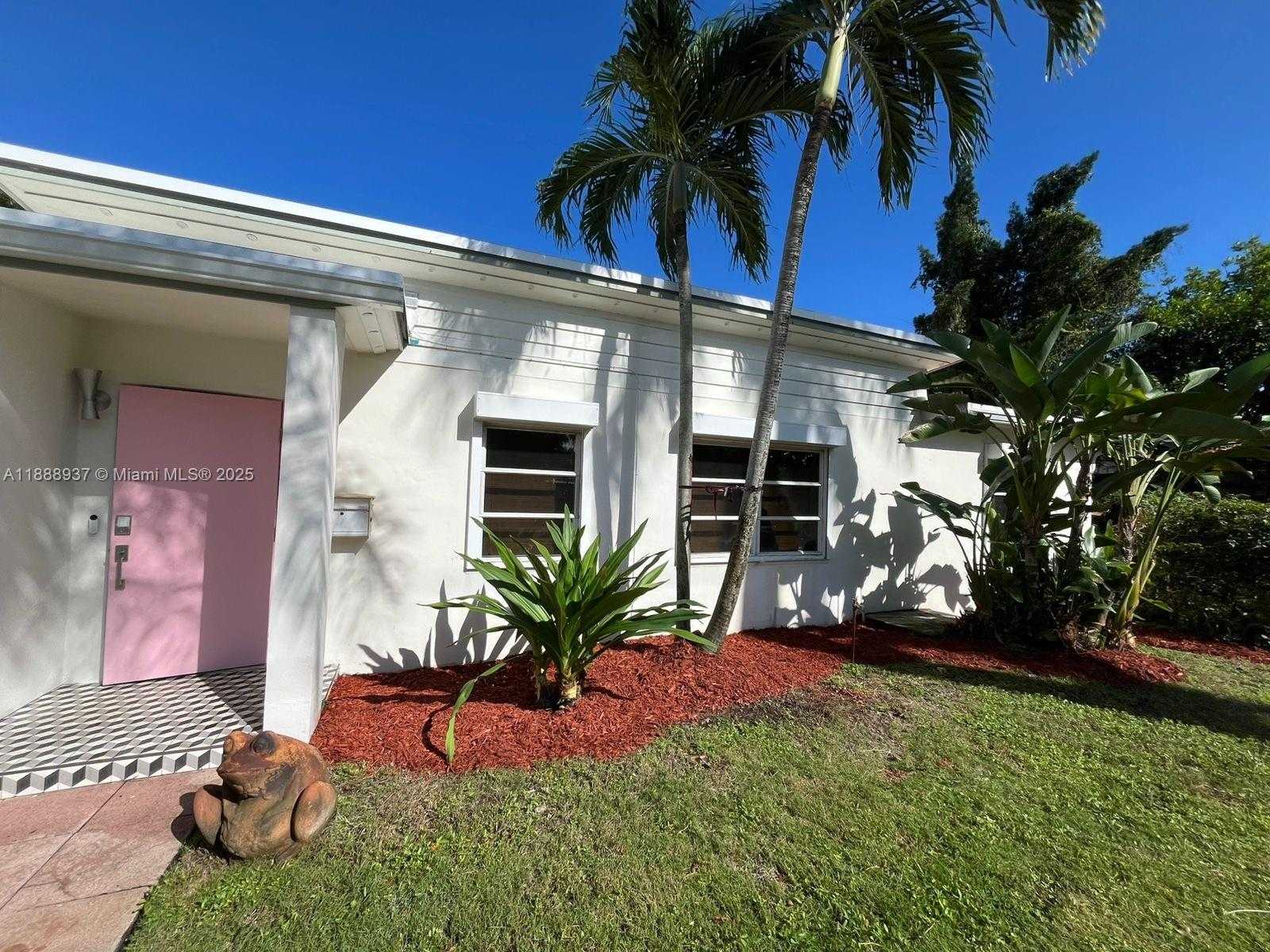 Small Image of 3220 POINSETTIA AVE #1, West Palm Beach Number 3