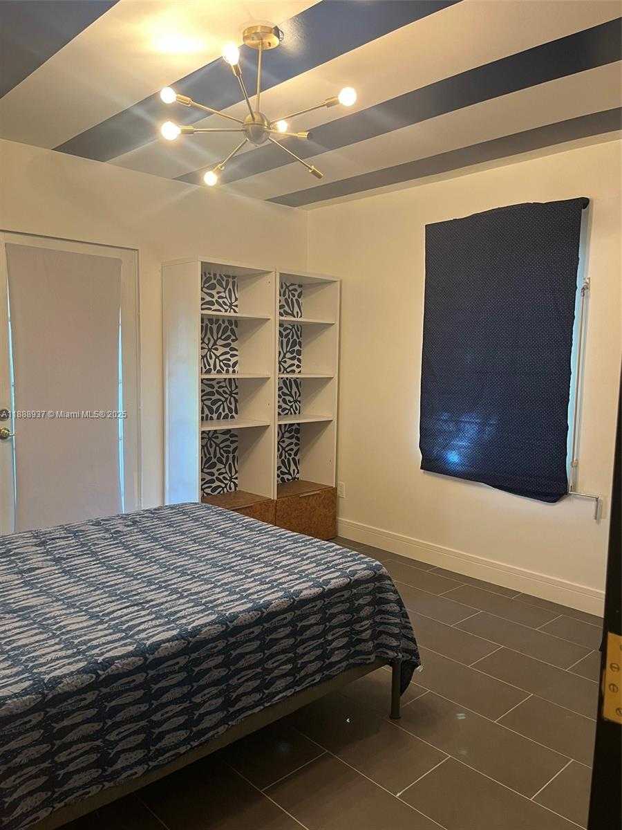 Small Image of 3220 POINSETTIA AVE #1, West Palm Beach Number 30