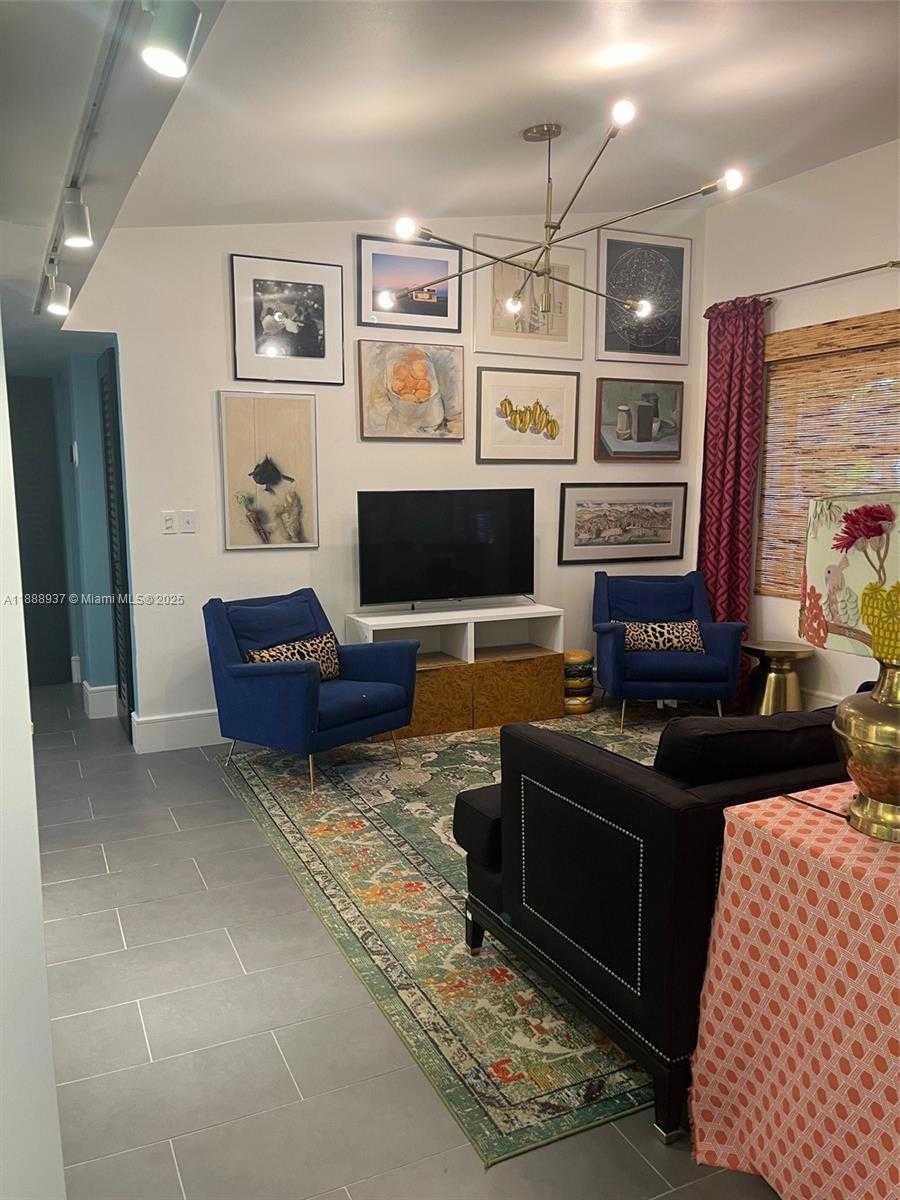 Small Image of 3220 POINSETTIA AVE #1, West Palm Beach Number 6