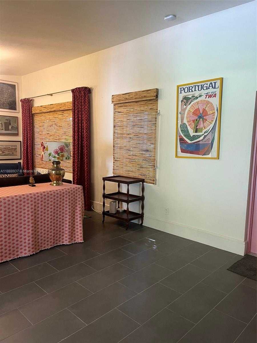 Small Image of 3220 POINSETTIA AVE #1, West Palm Beach Number 7