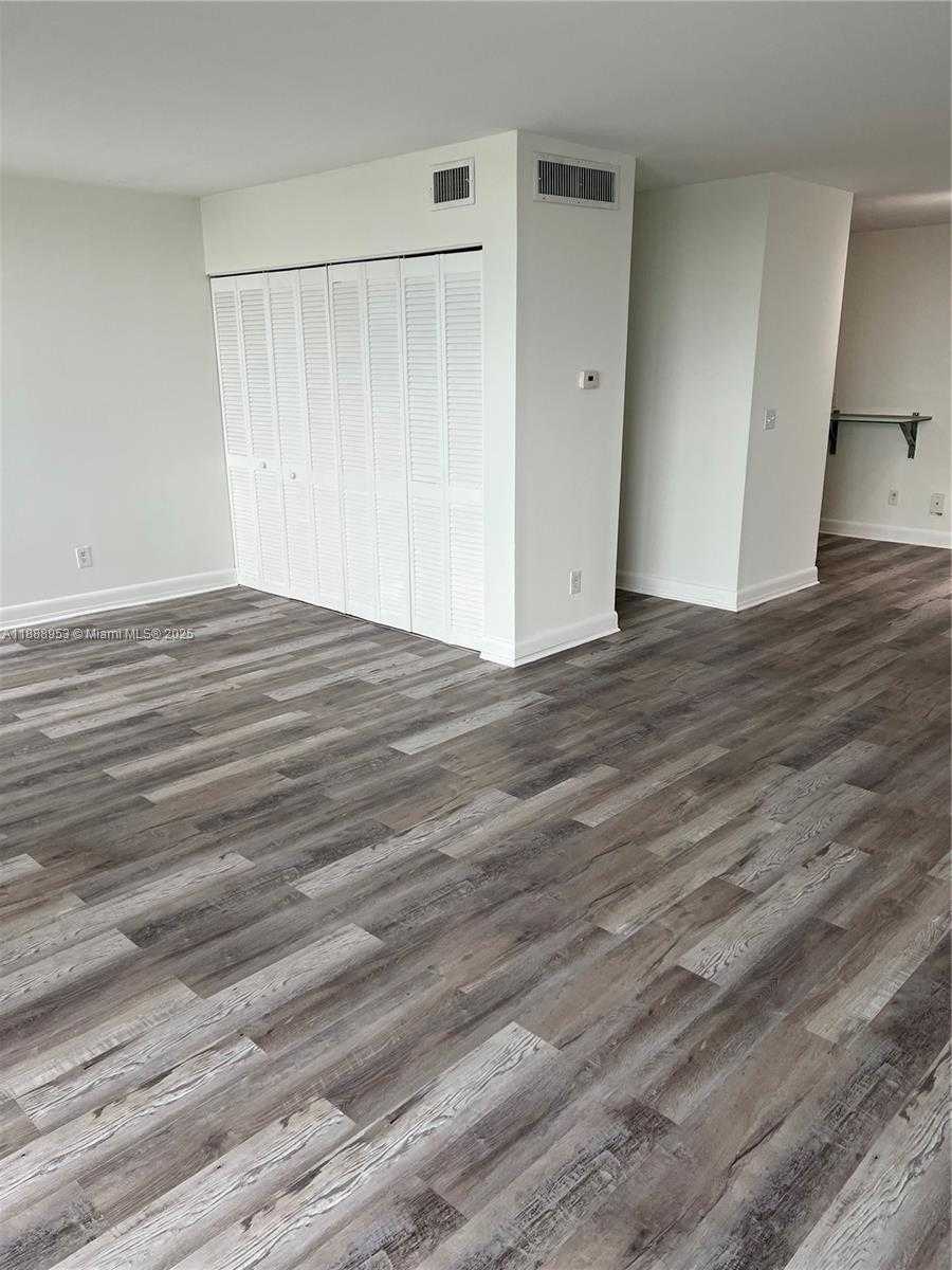 Small Image of 2020 NORTH EAST 135TH ST #711, North Miami Number 16