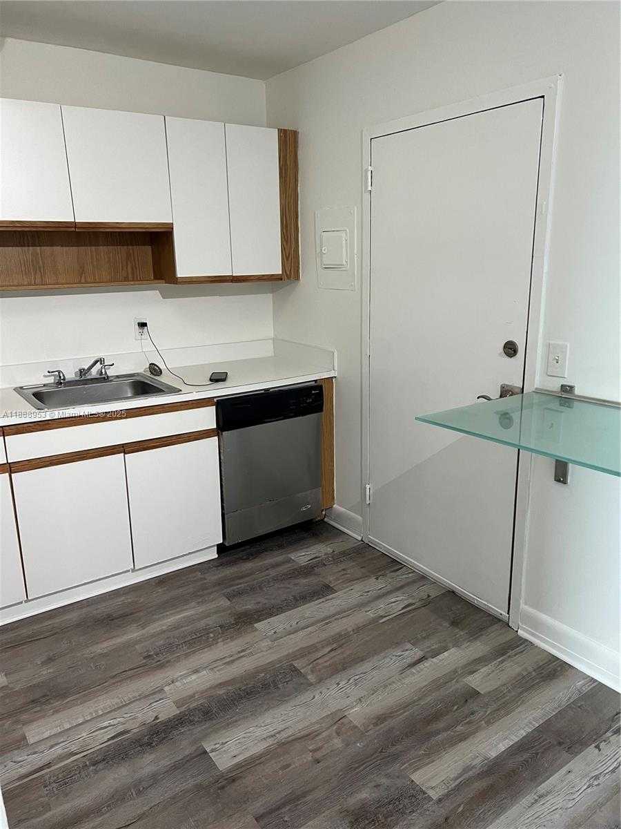 Small Image of 2020 NORTH EAST 135TH ST #711, North Miami Number 4