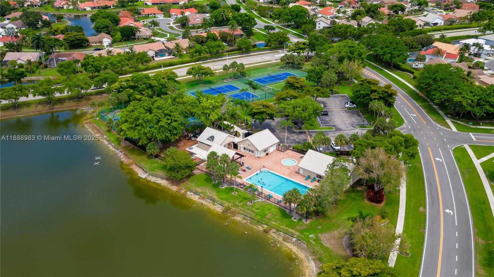 Small Image of 10766 CRESCENDO CIR #x, Boca Raton Number 18