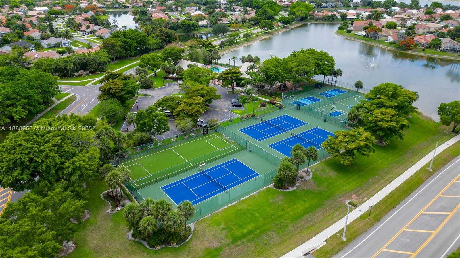 Small Image of 10766 CRESCENDO CIR #x, Boca Raton Number 35