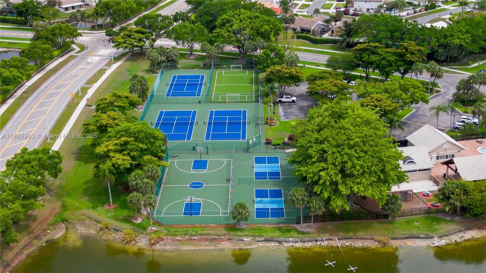 Small Image of 10766 CRESCENDO CIR #x, Boca Raton Number 74