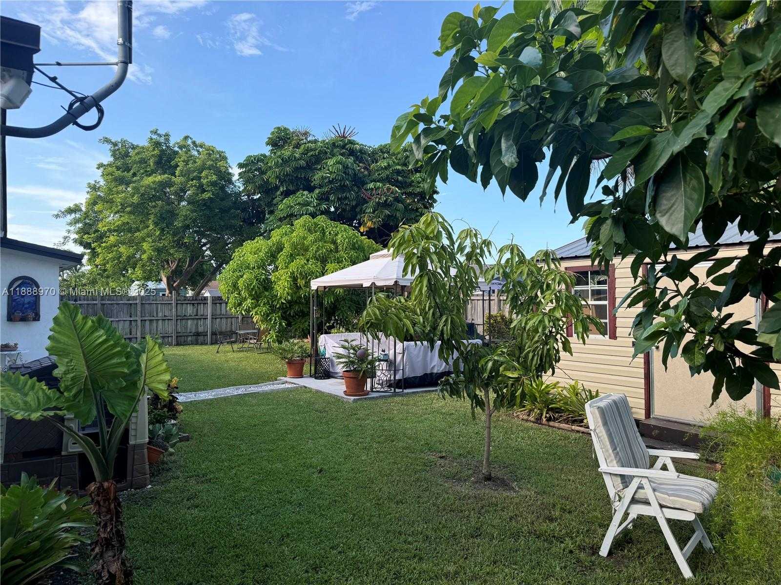 Small Image of 26553 SOUTH WEST 125TH CT, Homestead Number 14