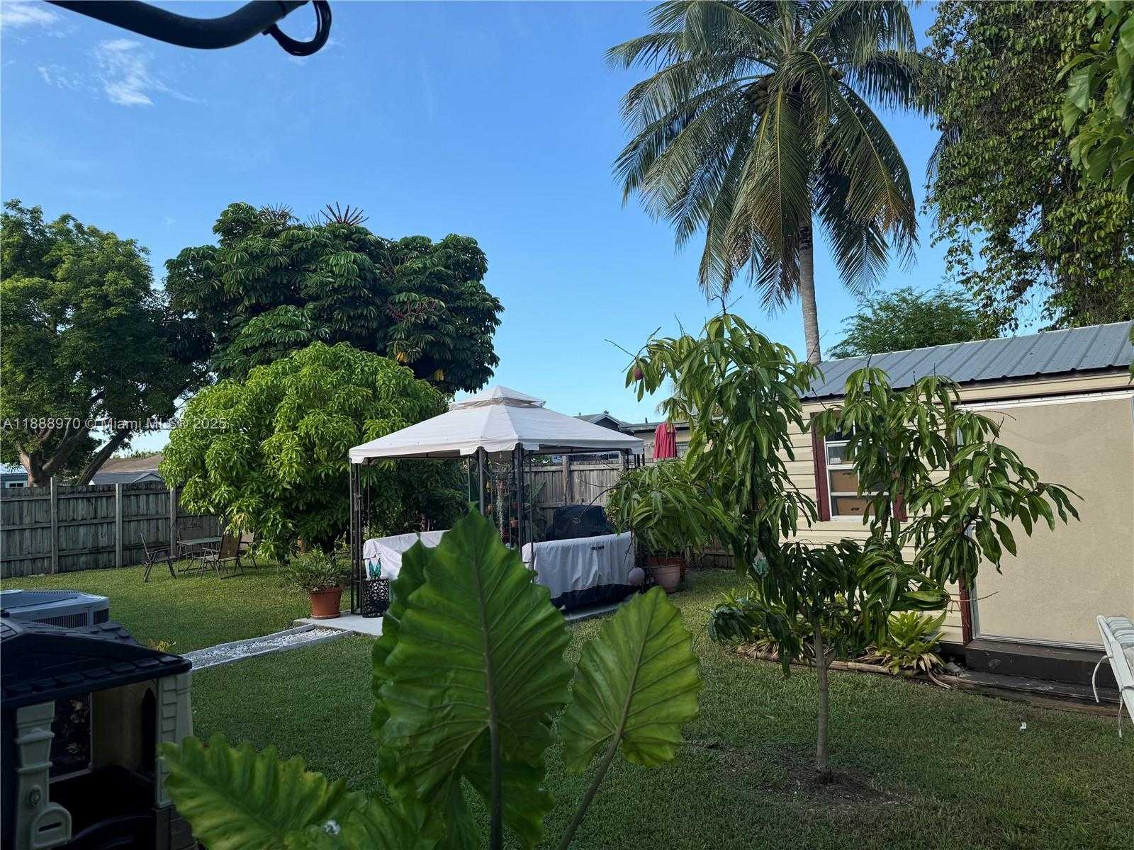 Small Image of 26553 SOUTH WEST 125TH CT, Homestead Number 15