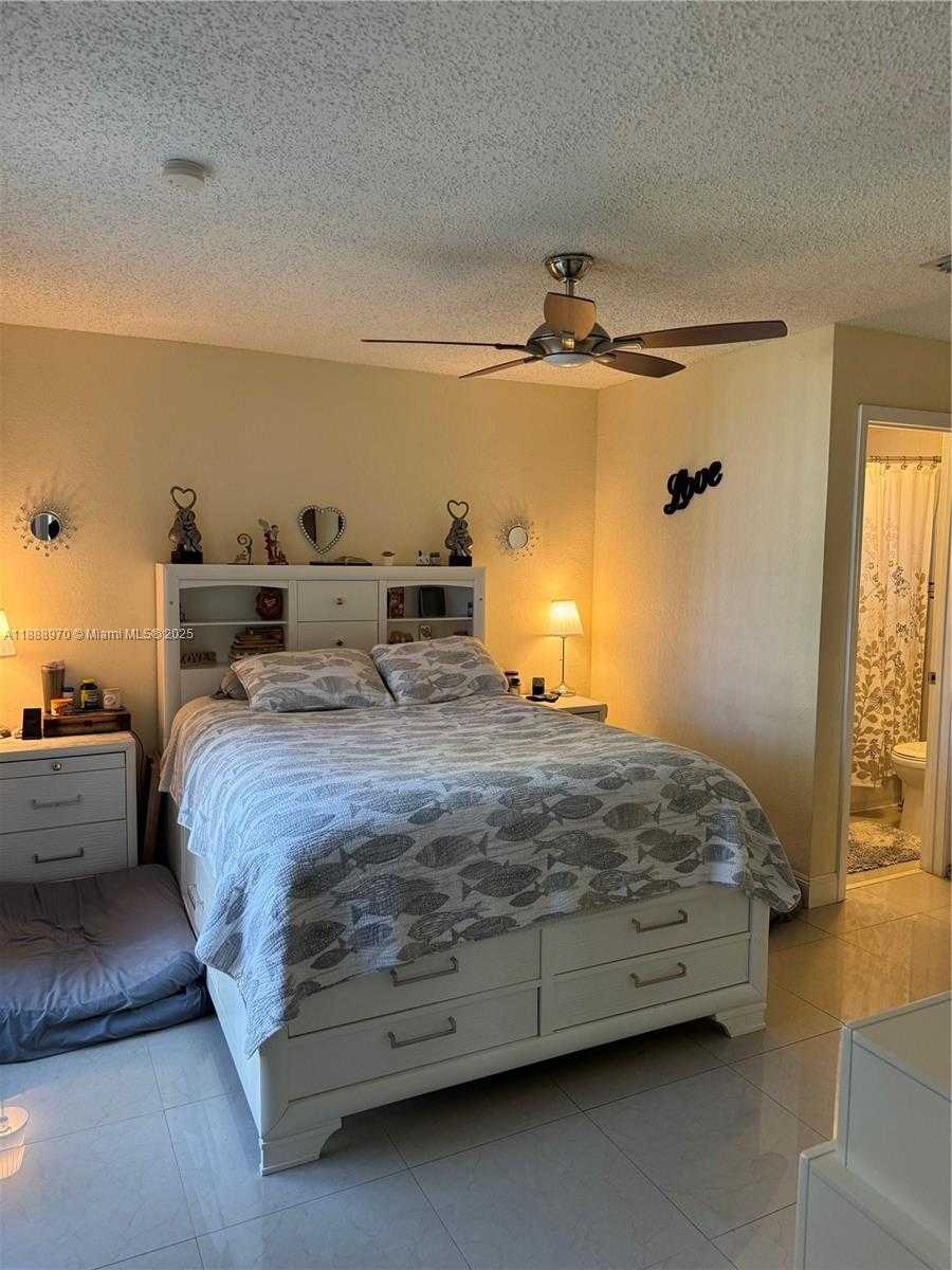 Small Image of 26553 SOUTH WEST 125TH CT, Homestead Number 16