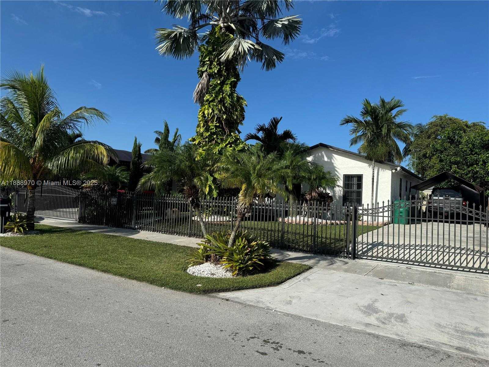 Small Image of 26553 SOUTH WEST 125TH CT, Homestead Number 2