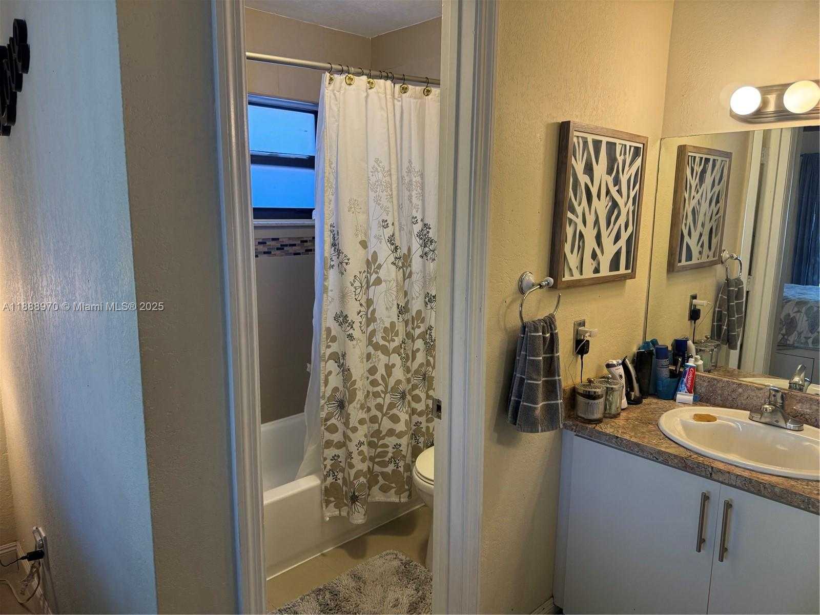 Small Image of 26553 SOUTH WEST 125TH CT, Homestead Number 29