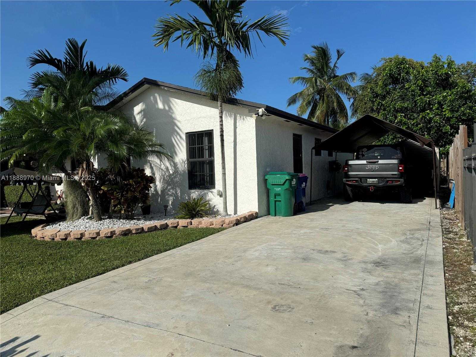Small Image of 26553 SOUTH WEST 125TH CT, Homestead Number 4