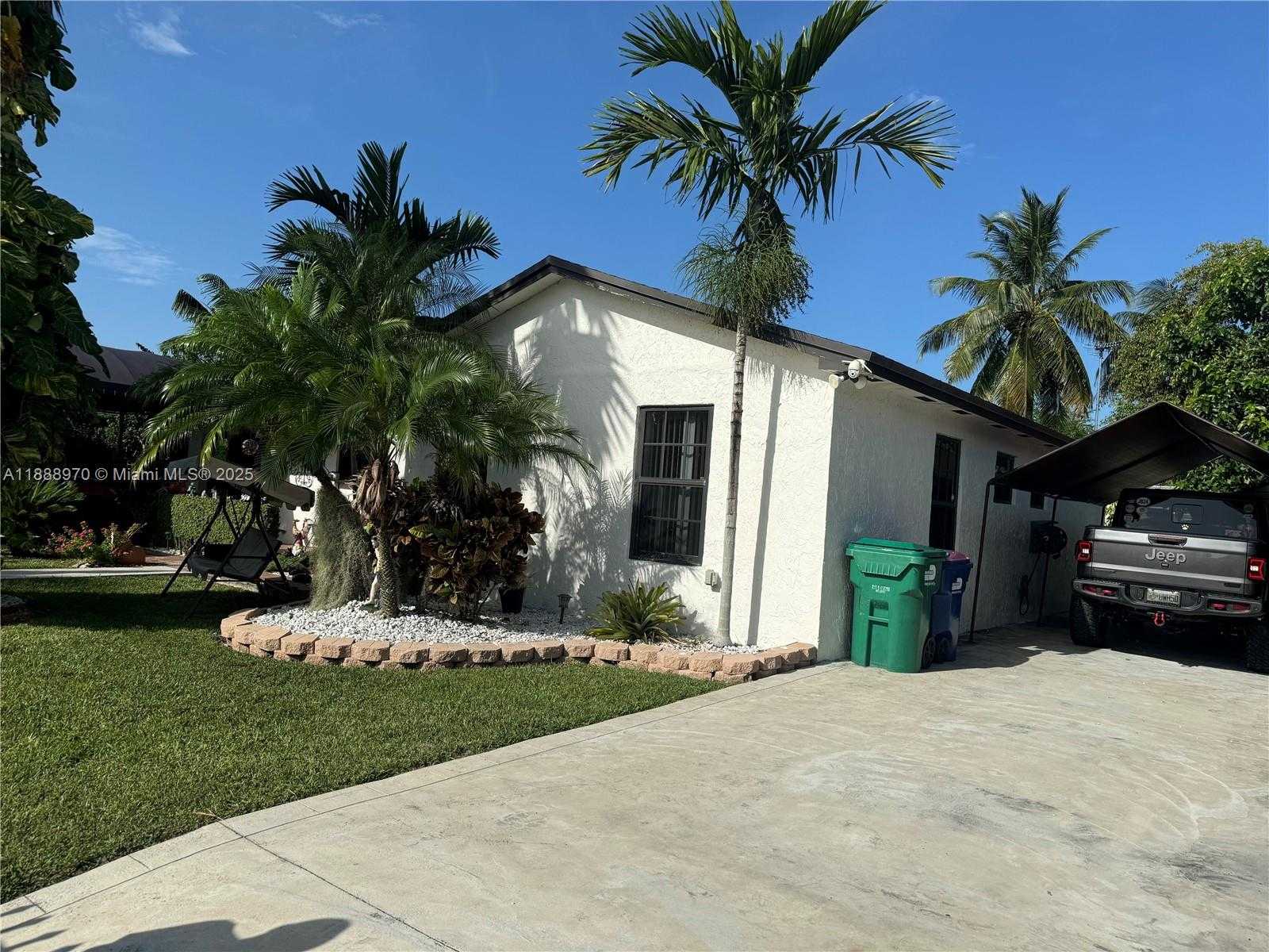Small Image of 26553 SOUTH WEST 125TH CT, Homestead Number 7