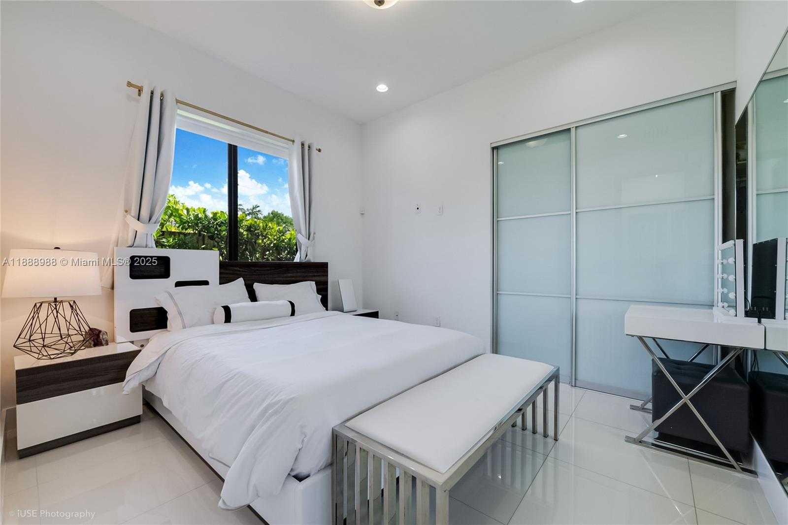 Small Image of 6236 SOUTH WEST 26TH ST, Miami Number 13