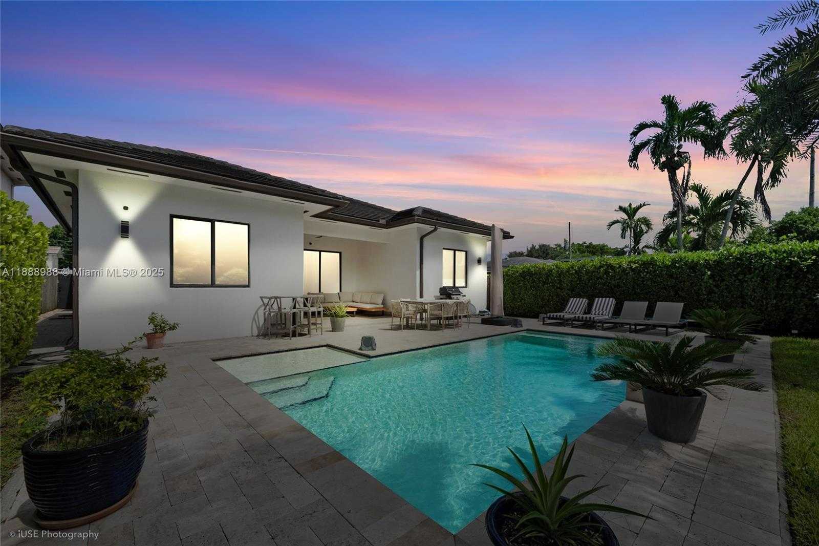 Small Image of 6236 SOUTH WEST 26TH ST, Miami Number 25
