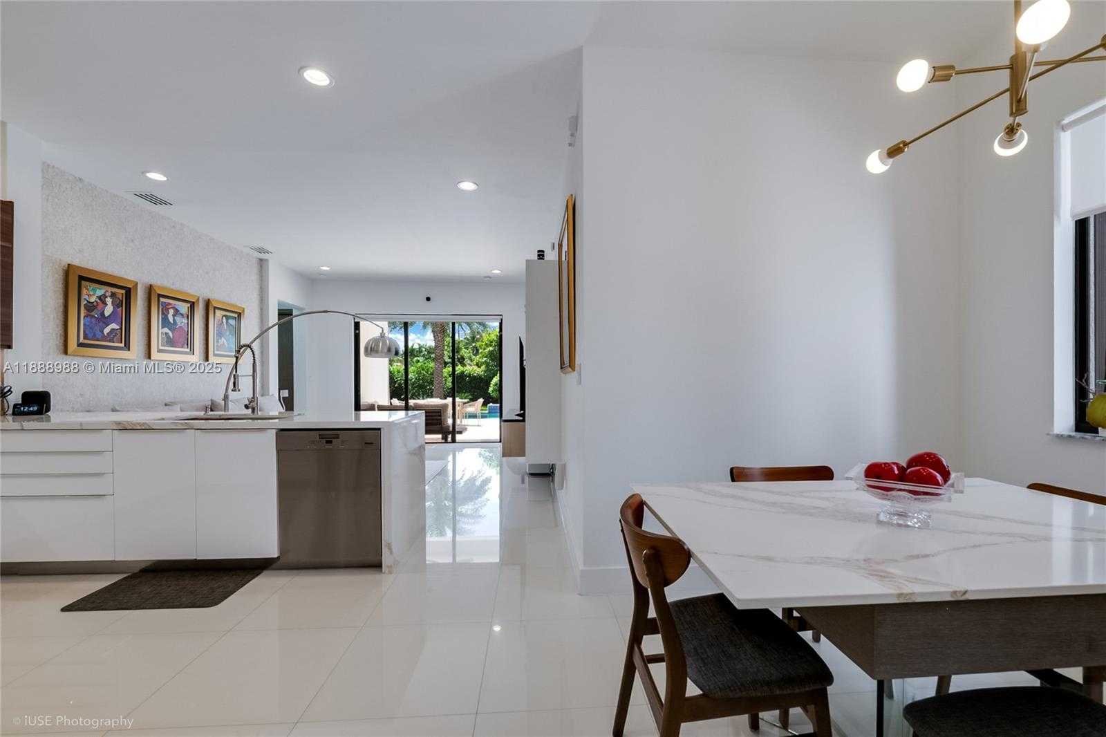 Small Image of 6236 SOUTH WEST 26TH ST, Miami Number 8