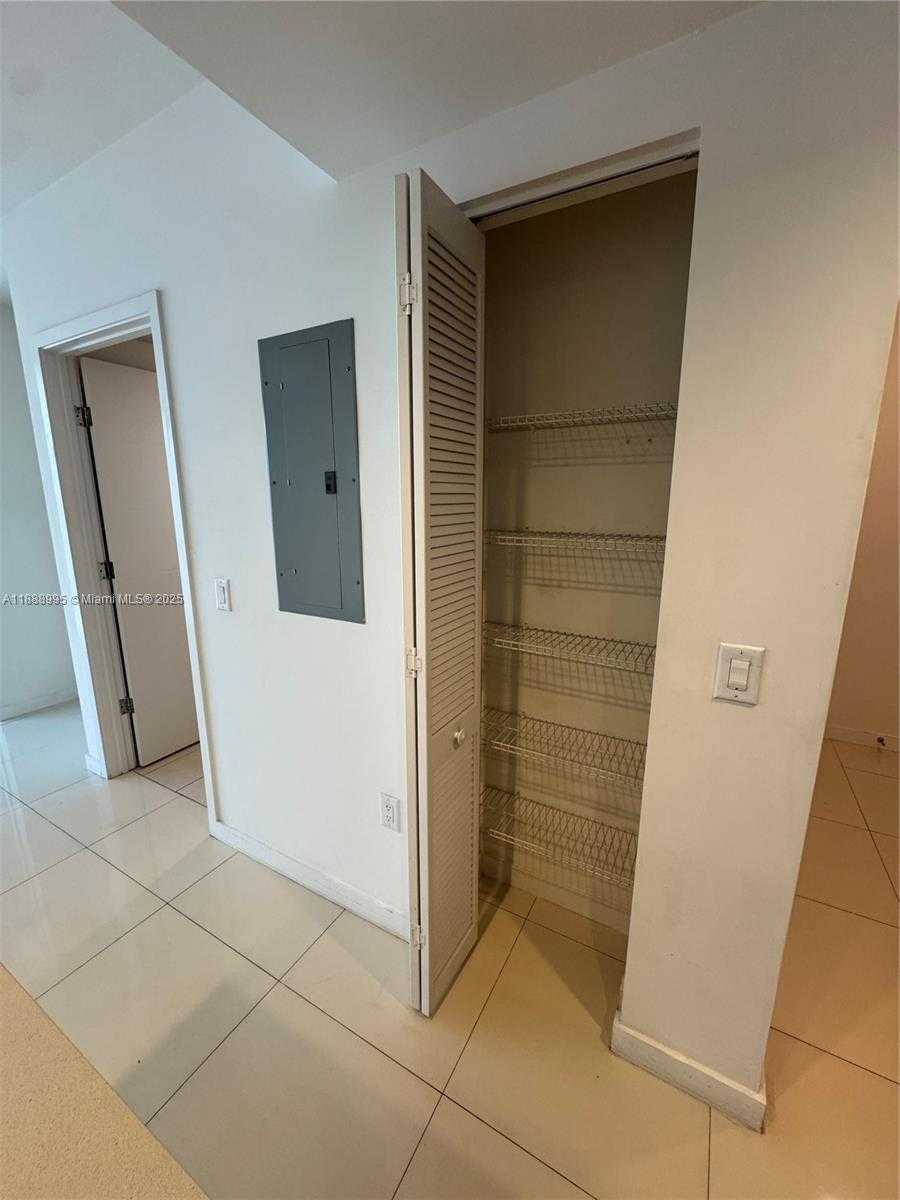 Small Image of 7875 NORTH WEST 107TH AVE #405, Doral Number 13