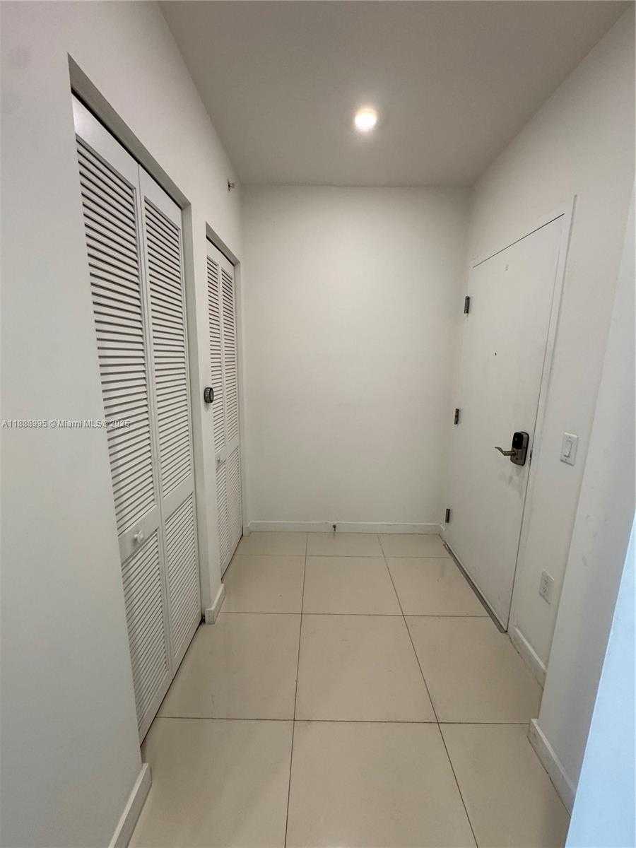Small Image of 7875 NORTH WEST 107TH AVE #405, Doral Number 15