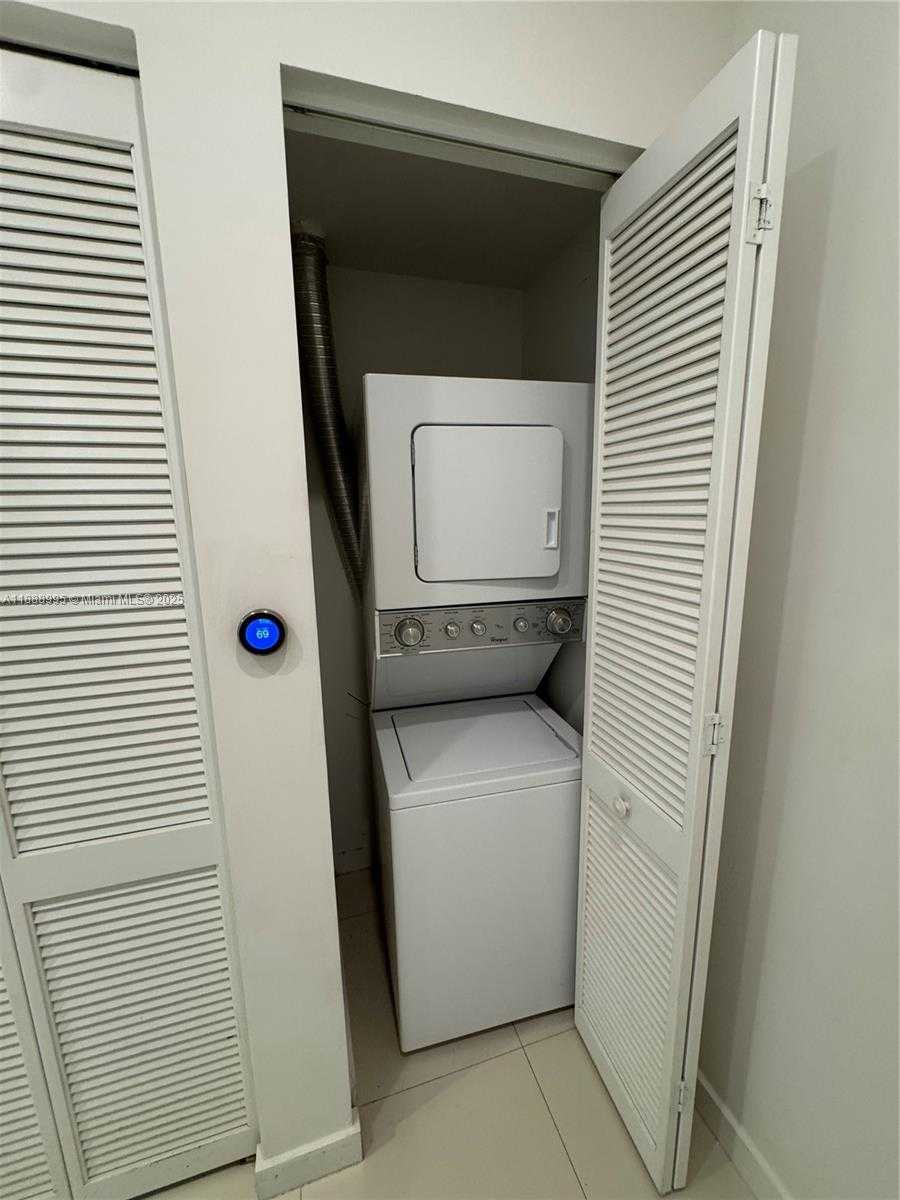 Small Image of 7875 NORTH WEST 107TH AVE #405, Doral Number 19