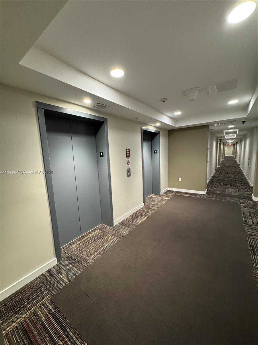 Small Image of 7875 NORTH WEST 107TH AVE #405, Doral Number 32