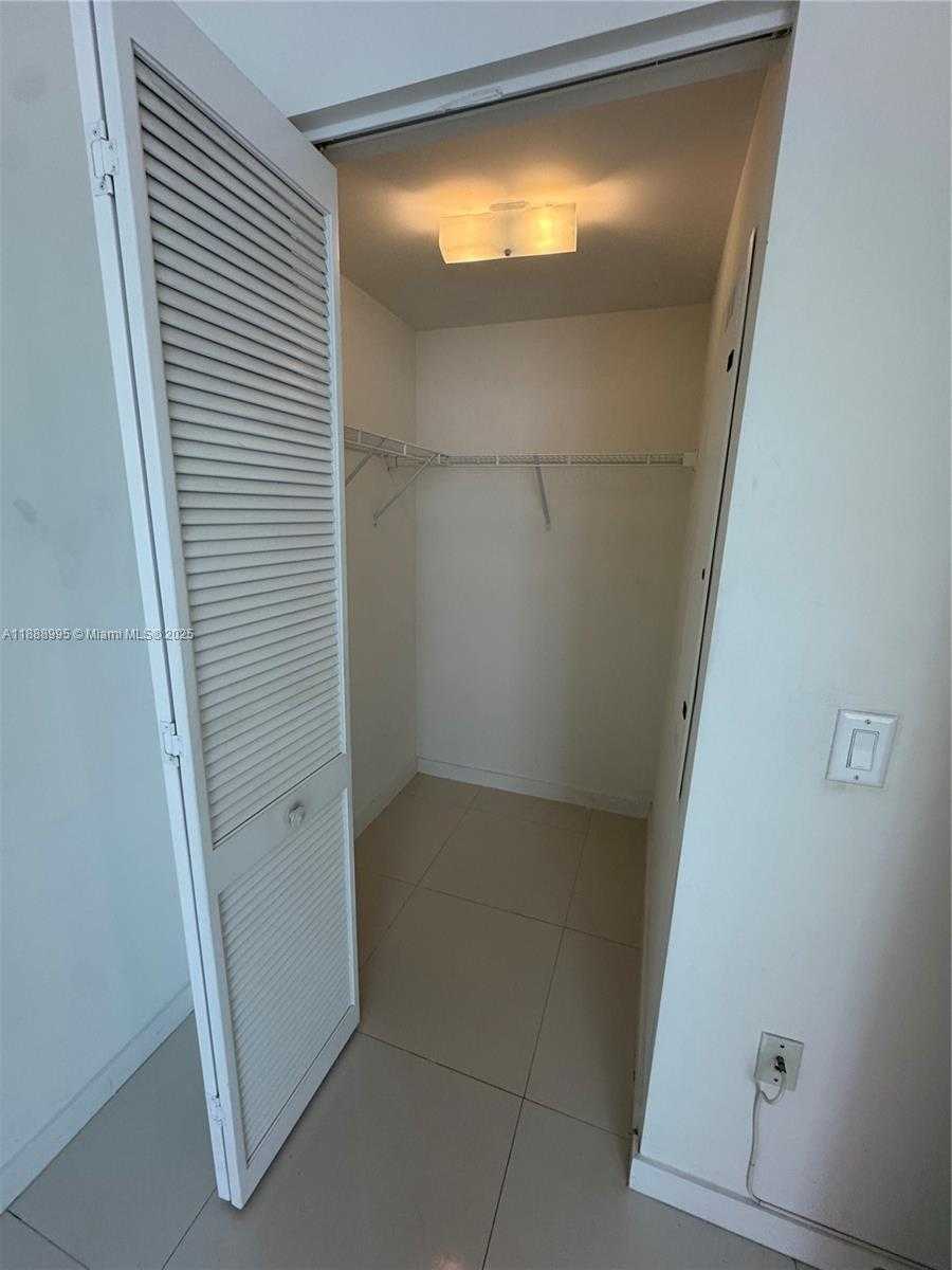 Small Image of 7875 NORTH WEST 107TH AVE #405, Doral Number 4