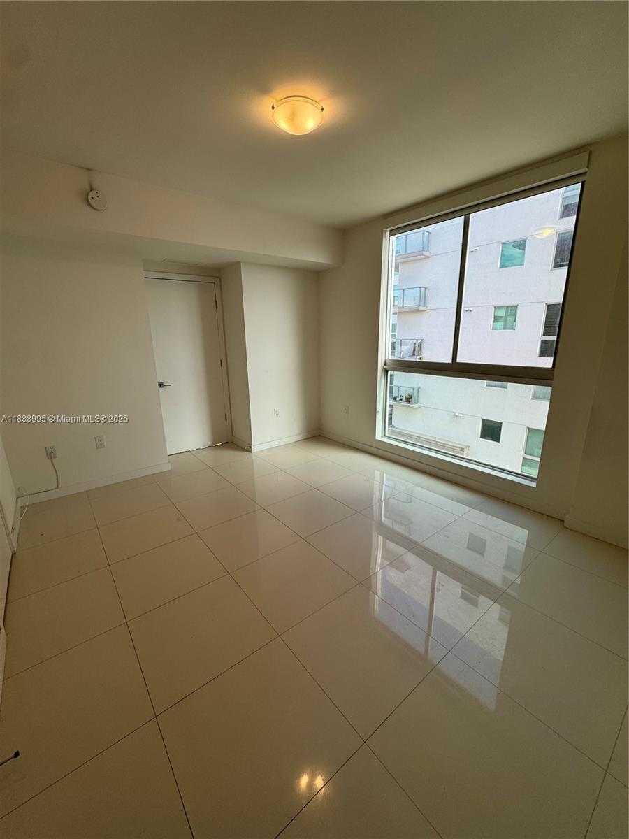 Small Image of 7875 NORTH WEST 107TH AVE #405, Doral Number 5