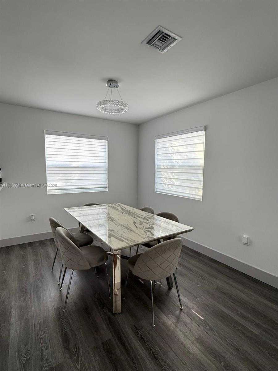 Small Image of 5629 NORTH WEST 31ST AVE, Miami Number 13