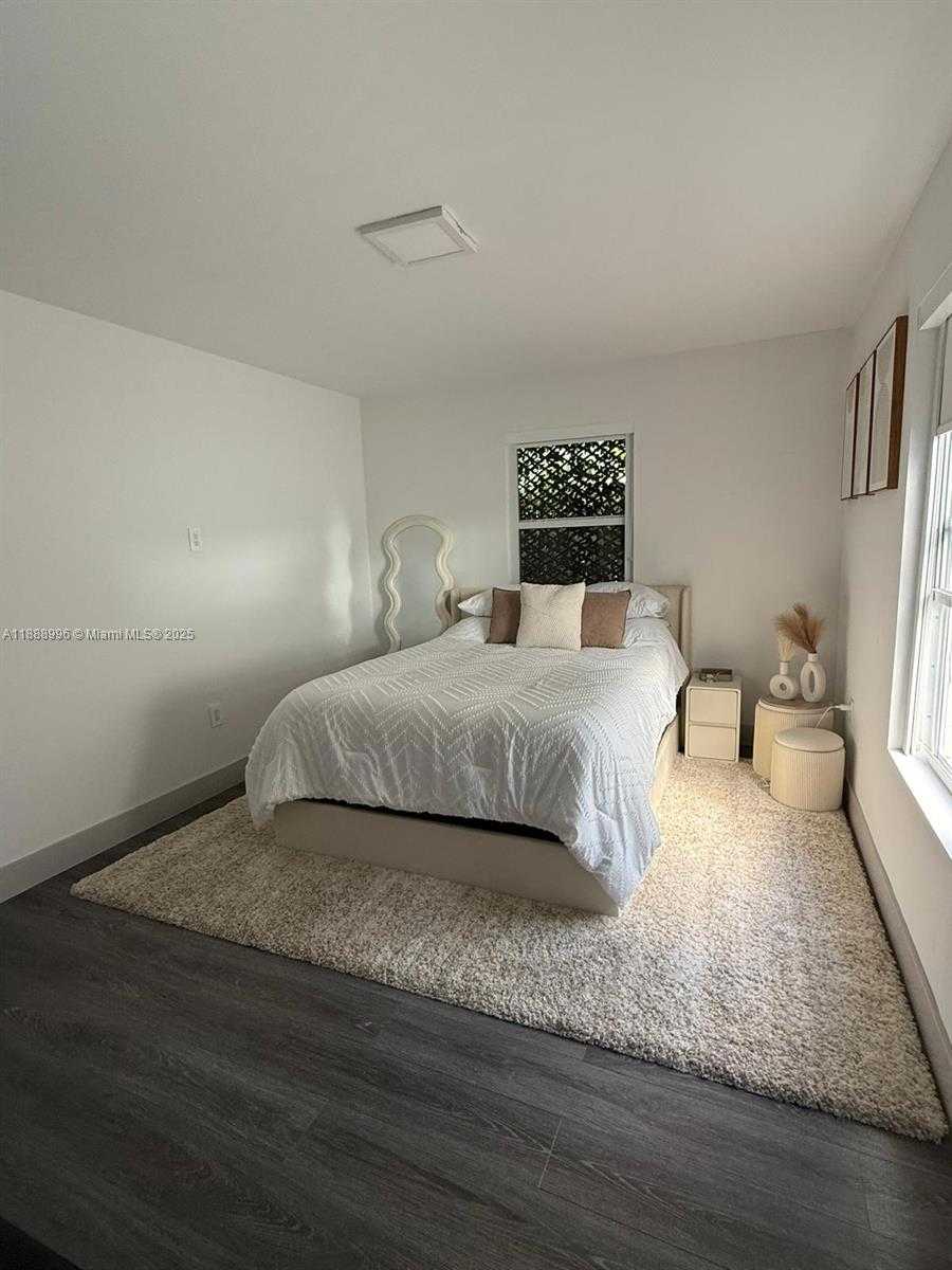 Small Image of 5629 NORTH WEST 31ST AVE, Miami Number 15