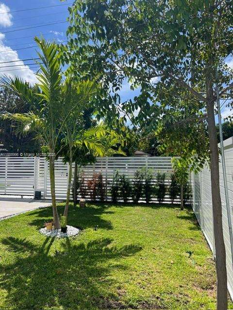 Small Image of 5629 NORTH WEST 31ST AVE, Miami Number 29