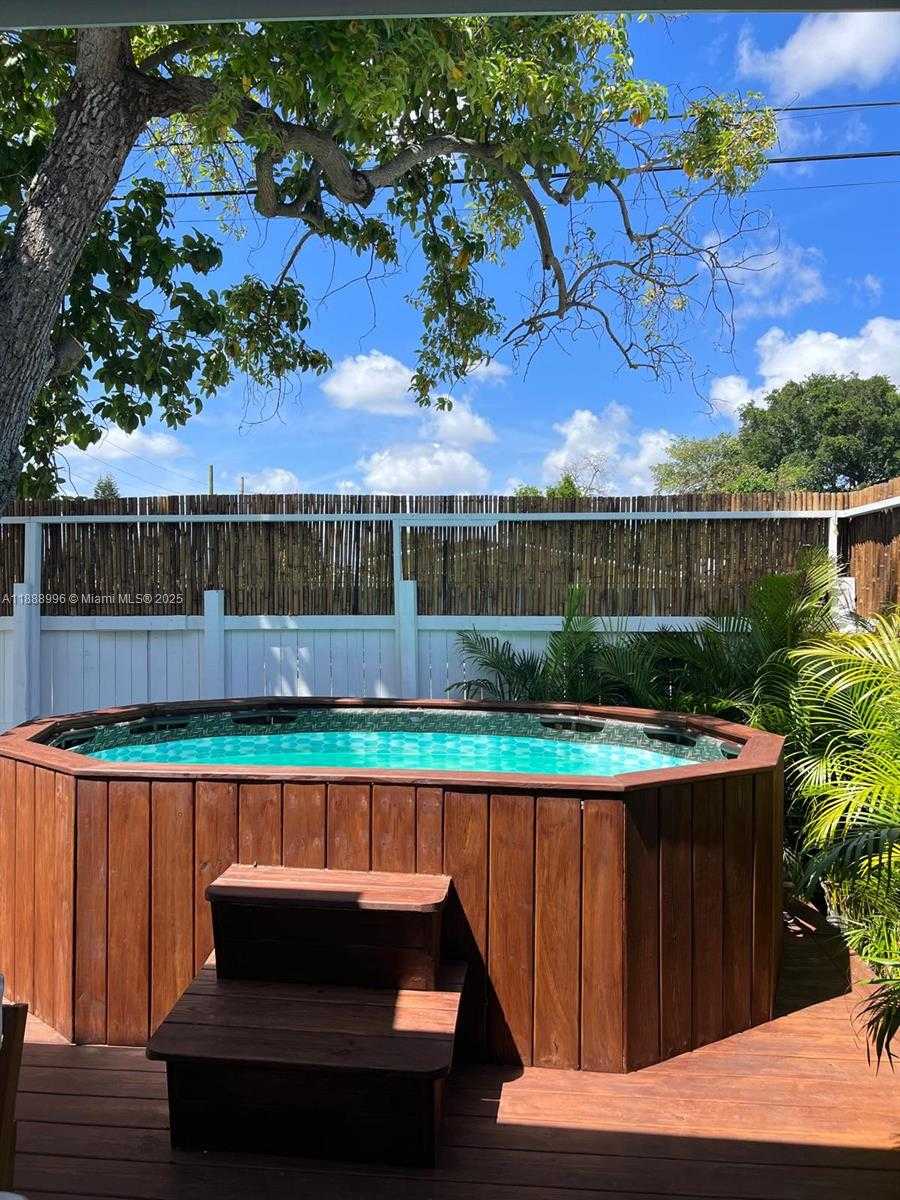 Small Image of 5629 NORTH WEST 31ST AVE, Miami Number 5