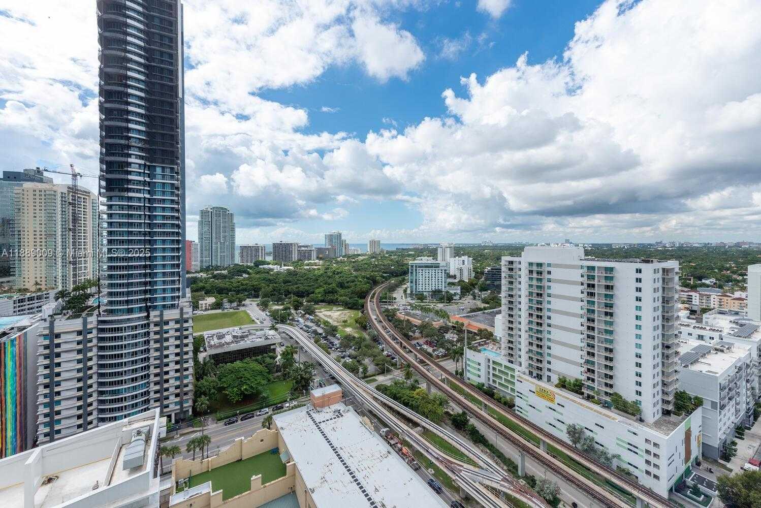 Small Image of 79 SOUTH WEST 12TH ST #2605-S, Miami Number 4