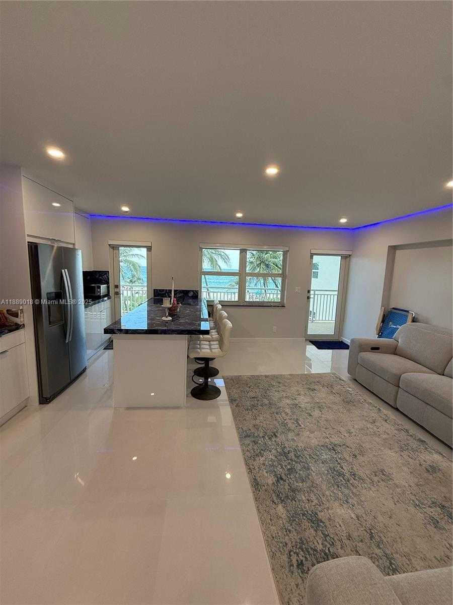 Small Image of 901 SOUTH SURF RD #306, Hollywood Number 14