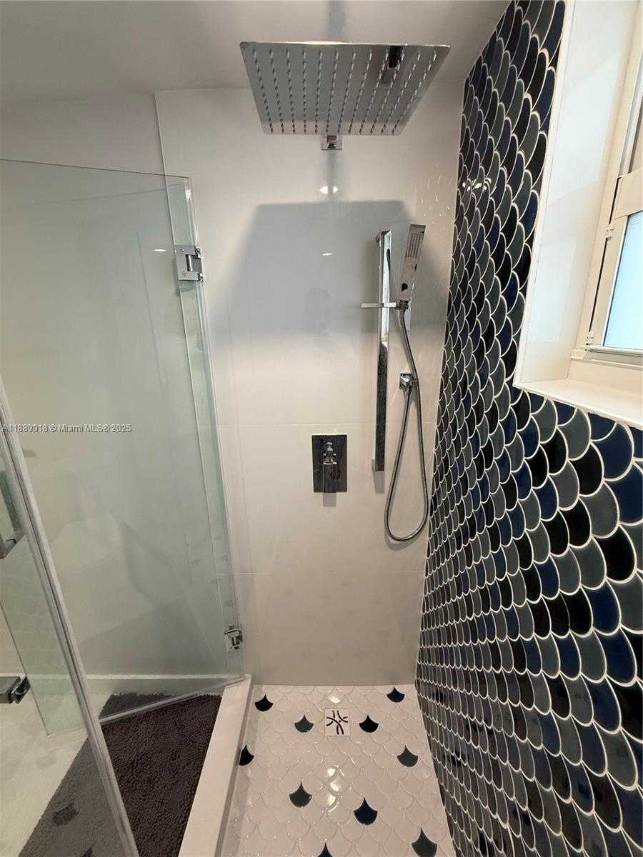 Small Image of 901 SOUTH SURF RD #306, Hollywood Number 25