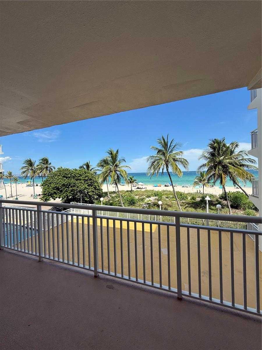 Small Image of 901 SOUTH SURF RD #306, Hollywood Number 6