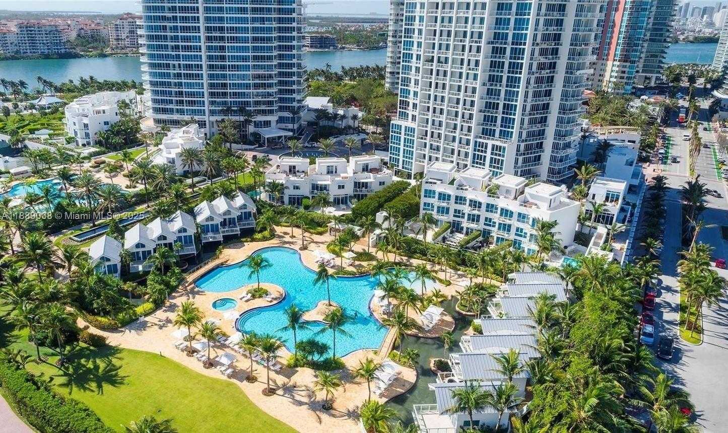 Small Image of 50 SOUTH POINTE DR #TWN2, Miami Beach Number 27