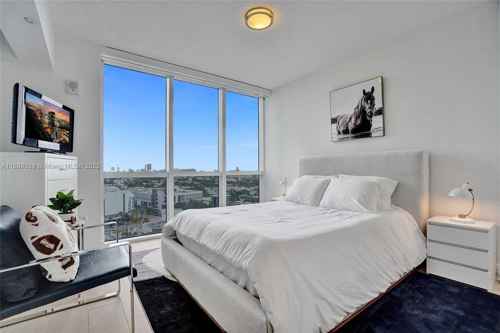 Small Image of 400 ALTON RD #1505, Miami Beach Number 15