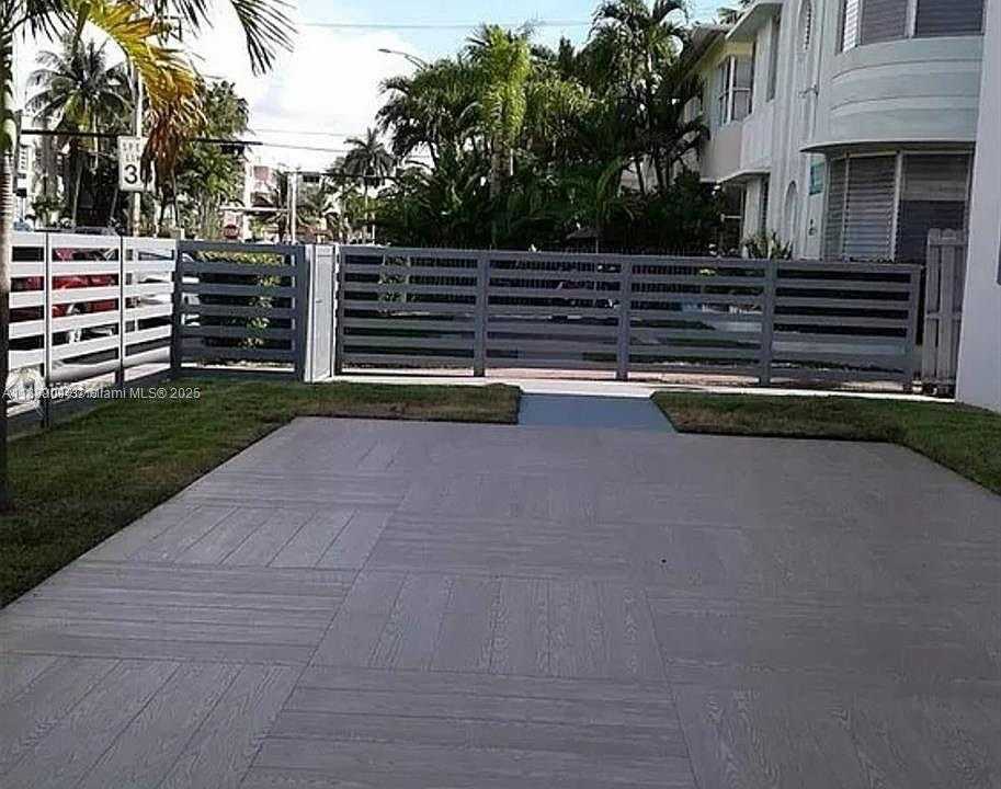 Small Image of Miami Beach Number 5