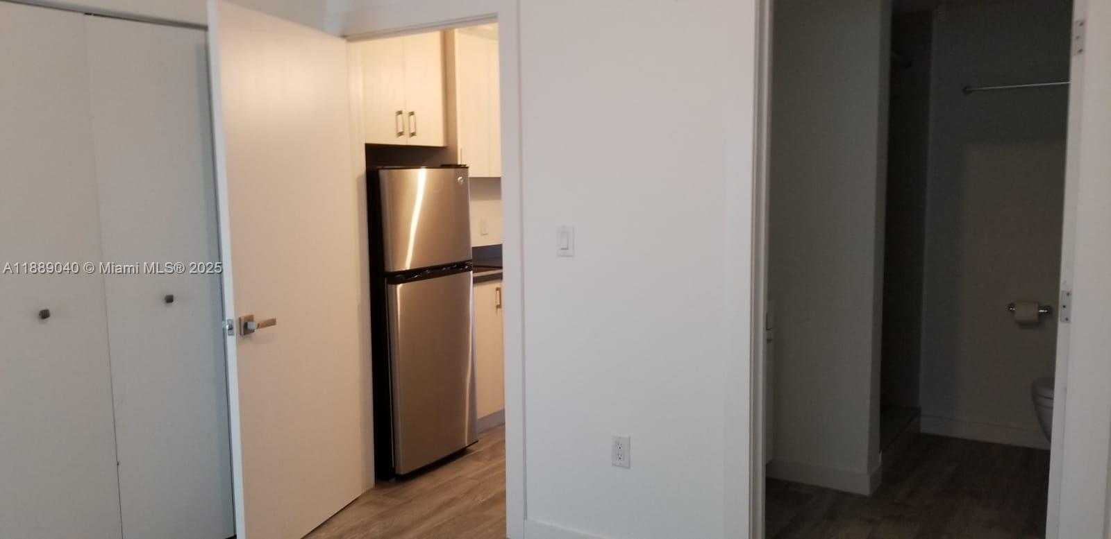 Small Image of Miami Beach Number 8