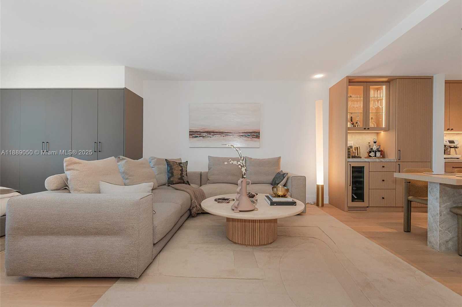 Small Image of 2301 COLLINS AVE #1527, Miami Beach Number 15