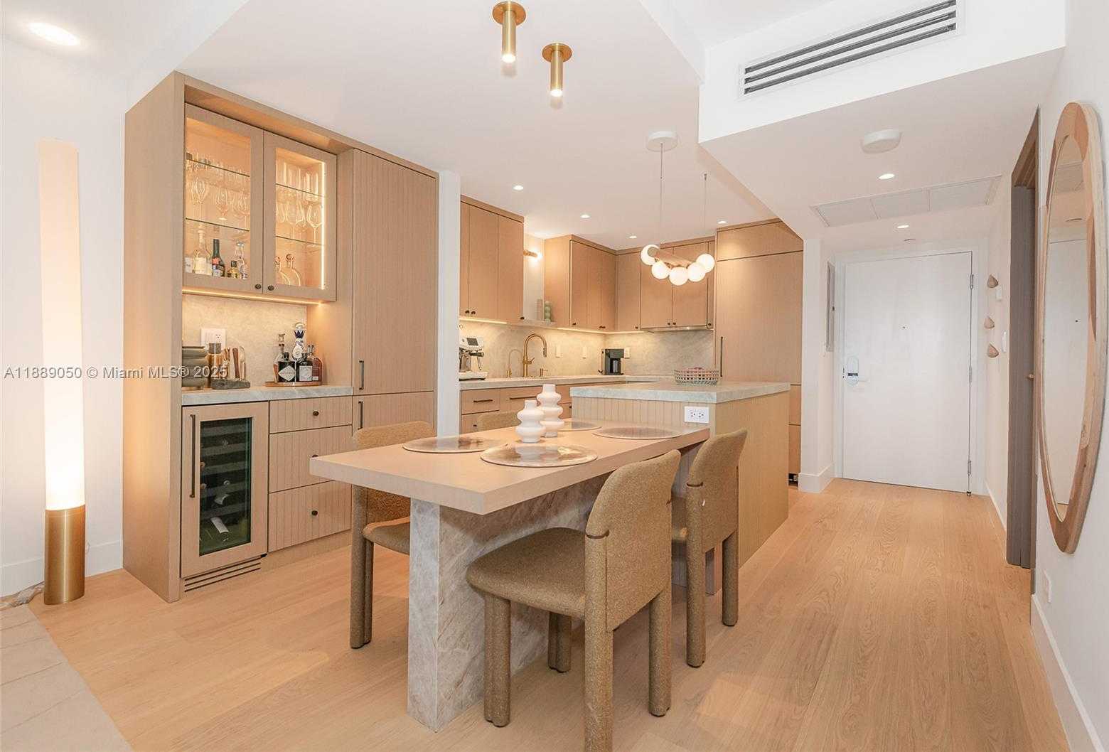 Small Image of 2301 COLLINS AVE #1527, Miami Beach Number 19