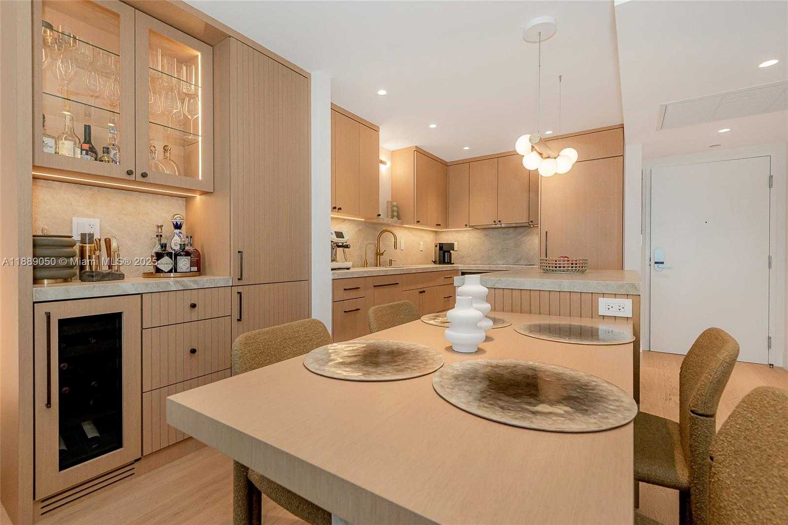 Small Image of 2301 COLLINS AVE #1527, Miami Beach Number 20