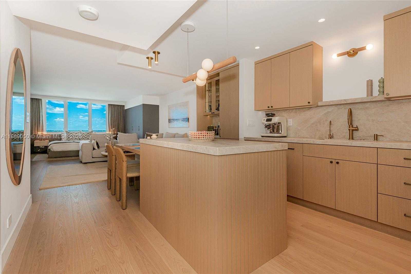 Small Image of 2301 COLLINS AVE #1527, Miami Beach Number 24