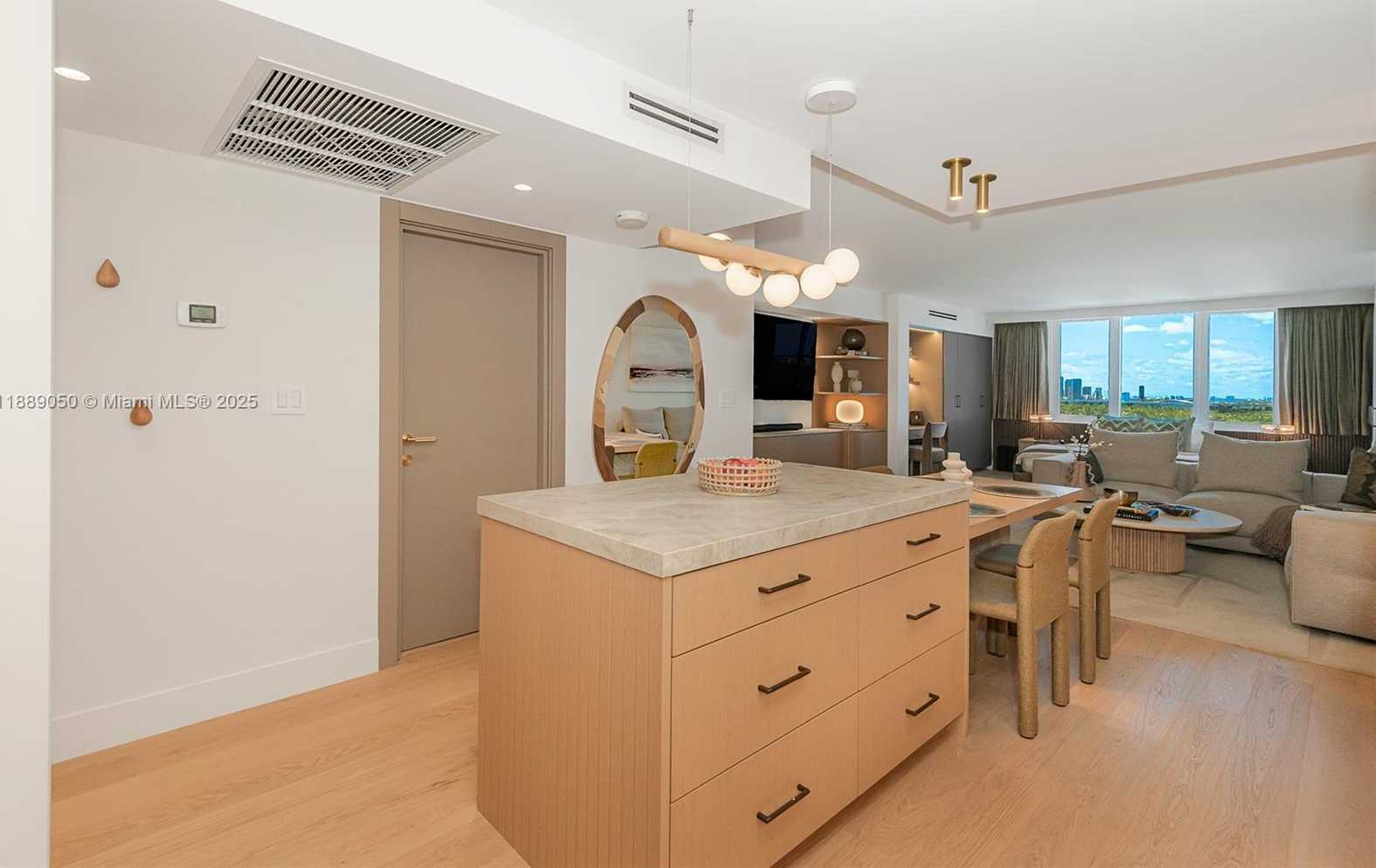 Small Image of 2301 COLLINS AVE #1527, Miami Beach Number 25
