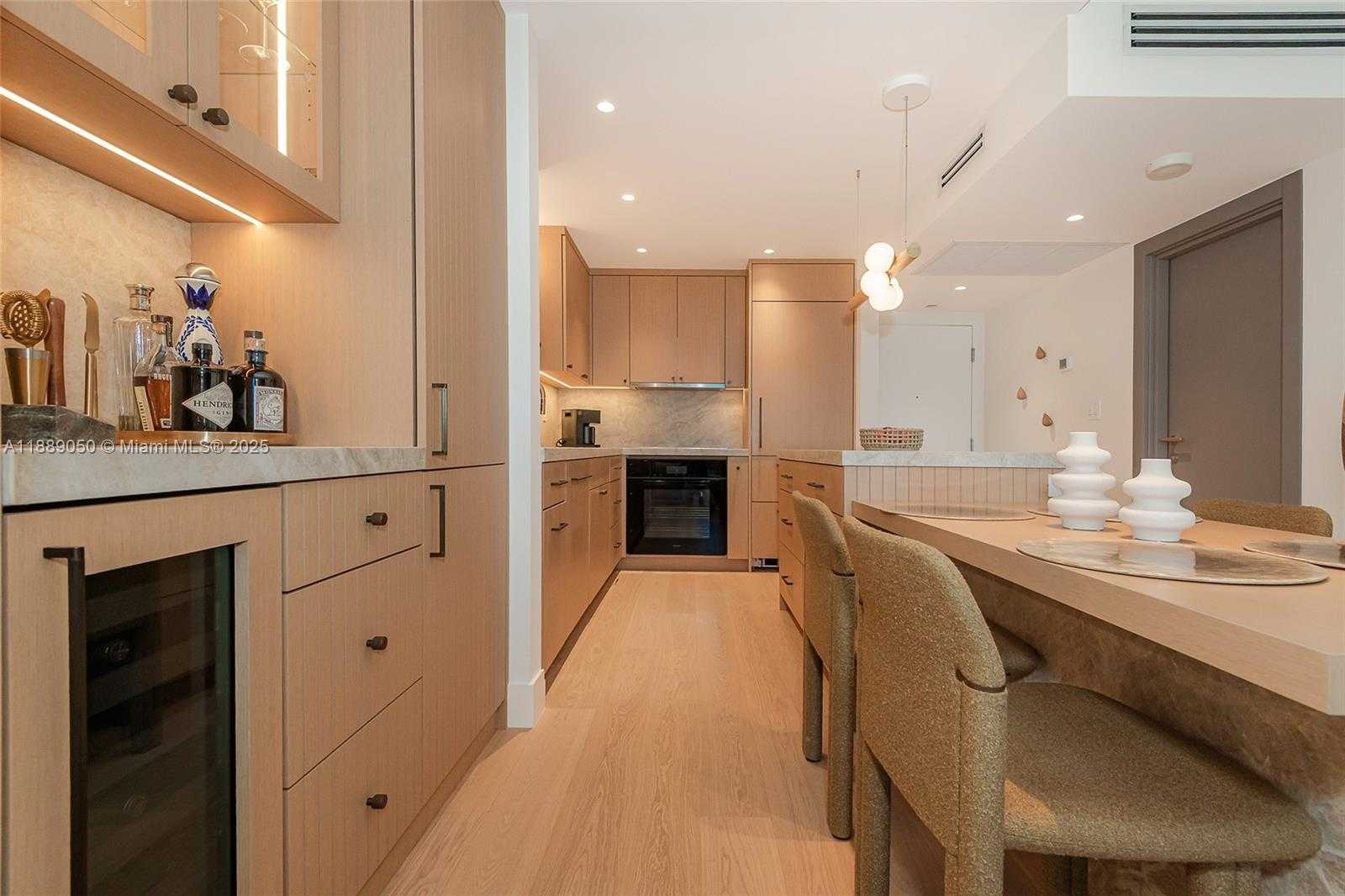 Small Image of 2301 COLLINS AVE #1527, Miami Beach Number 26