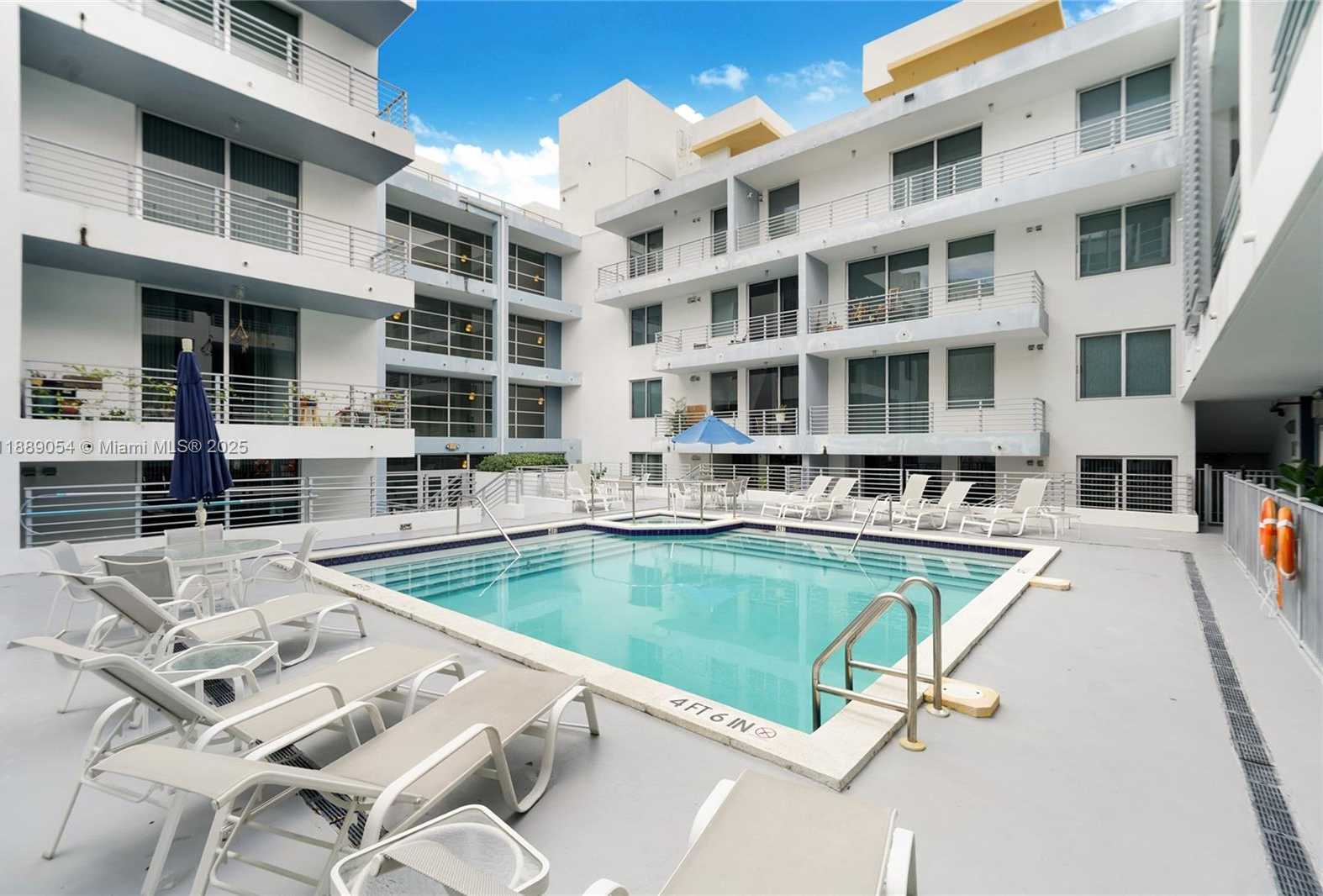 Small Image of 3339 VIRGINIA ST #329, Miami Number 14