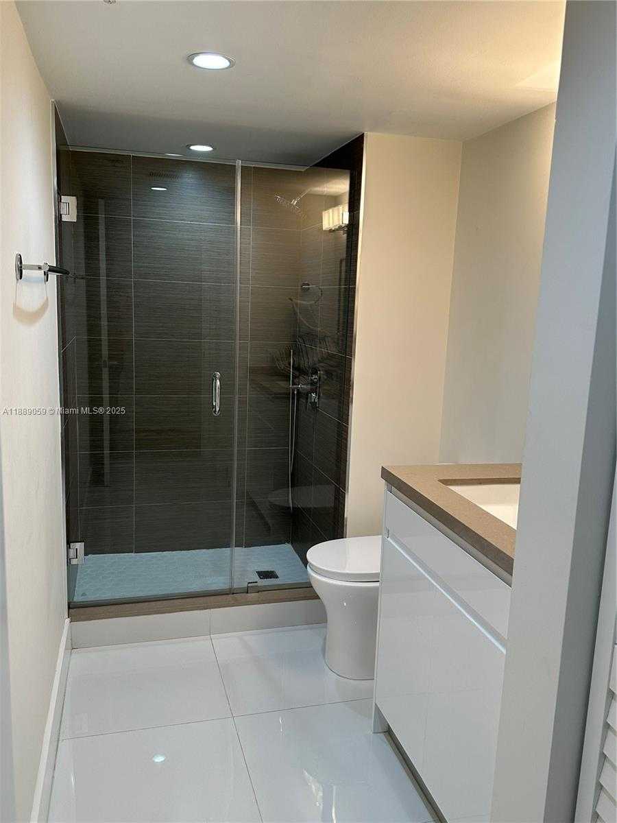 Small Image of 201 CRANDON BLVD #302, Key Biscayne Number 12