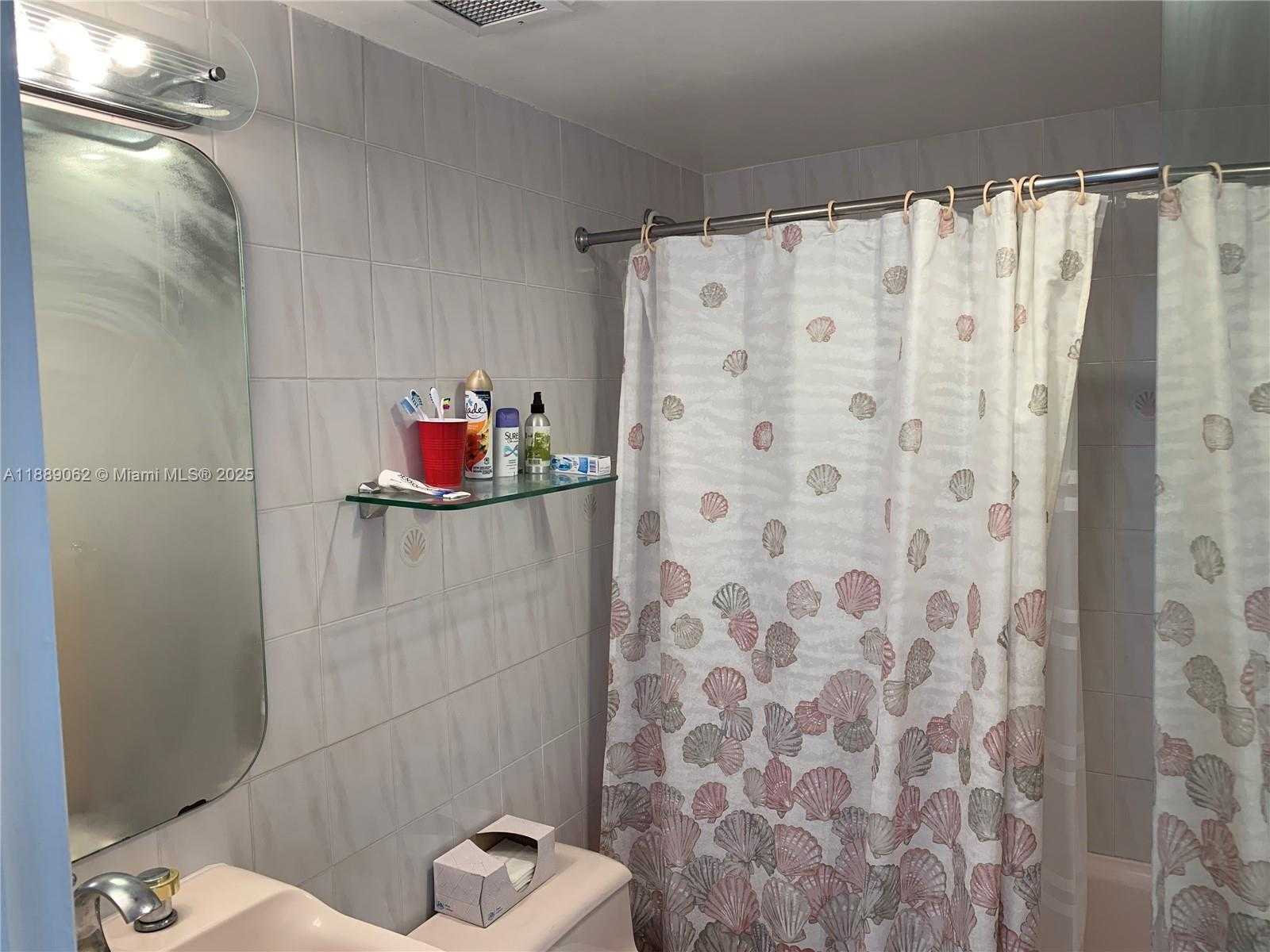 Small Image of 1950 SOUTH OCEAN DR #20M, Hallandale Beach Number 10