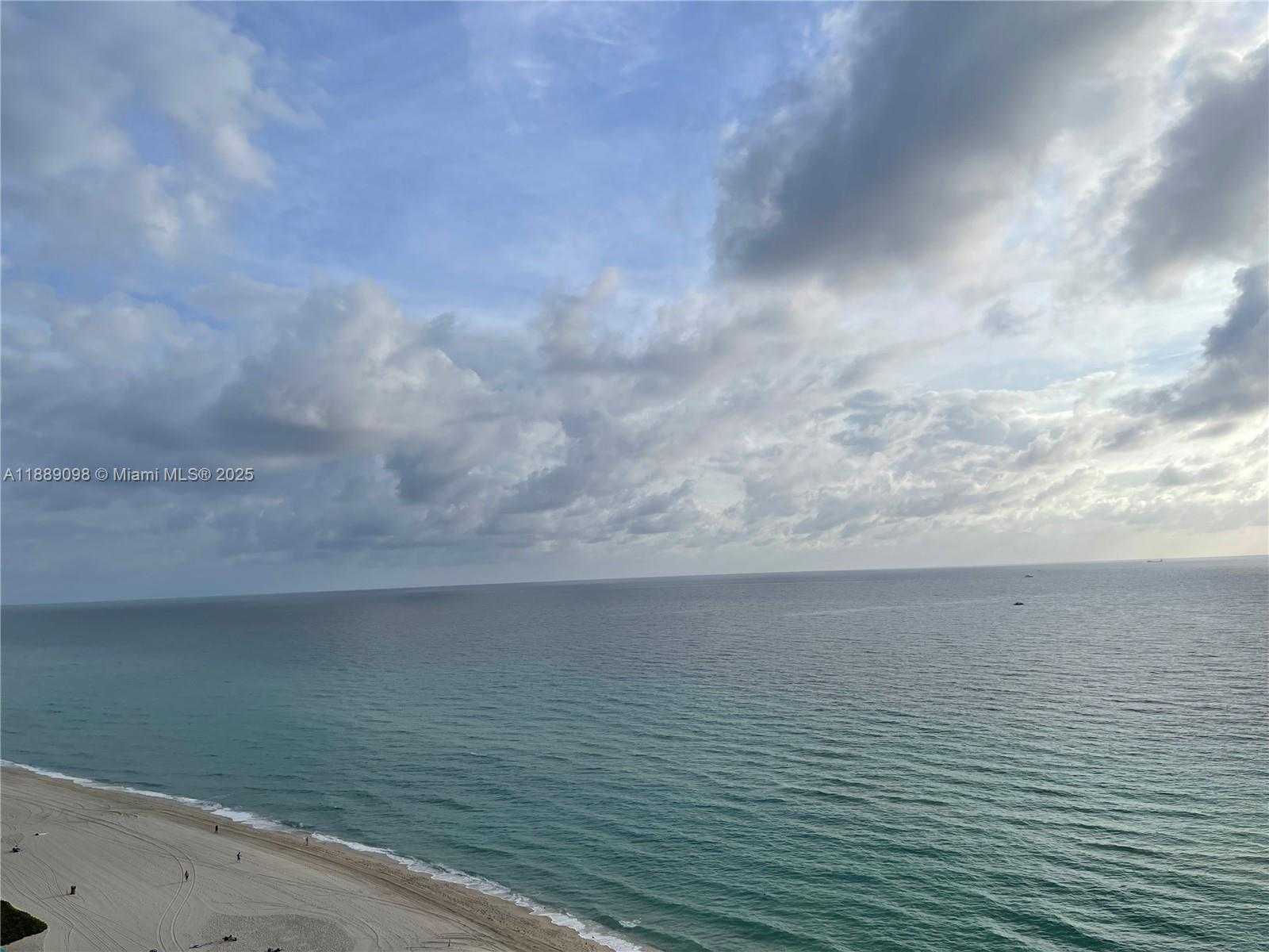 Small Image of Sunny Isles Beach Number 15