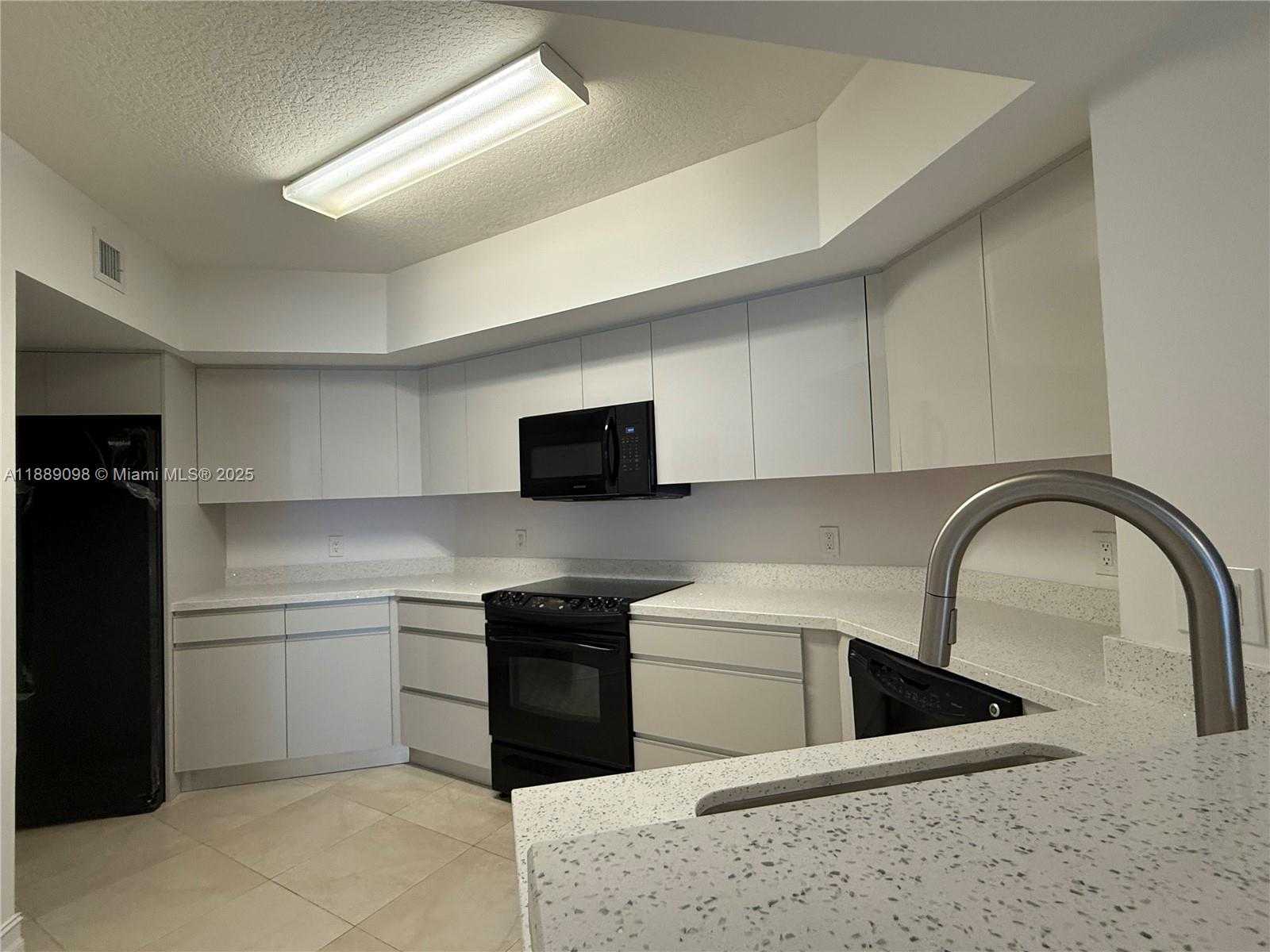 Small Image of Sunny Isles Beach Number 17